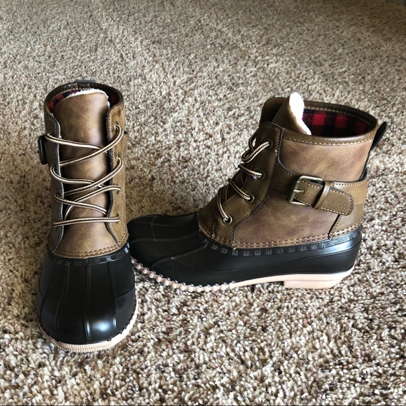 Madden Girl Duck Boots - Picture 3 of 3